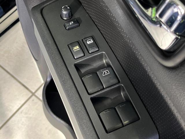 エクストレイル 20Xtt 4WD SDナビ 禁煙車 スマートキー HIDヘッド ETC クルコン オートライト オートエアコン 純正18インチアルミ CD/DVD再生 地デジ 革巻きステアリング フォグライト(41枚目)