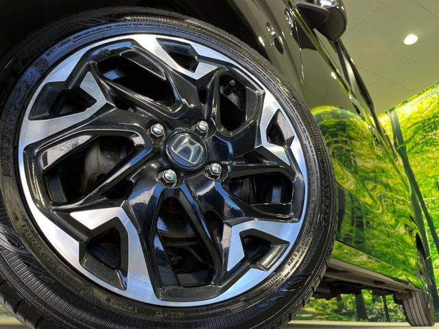 N-BOXカスタム G・Lターボホンダセンシング 4WD ターボ 両側電動スライドドア 純正SDナビ バックカメラ ホンダセンシング アダプティブクルーズ 禁煙車 シートヒーター 前後ドラレコ レーンキープ スマートキー LEDヘッド ETC(13枚目)