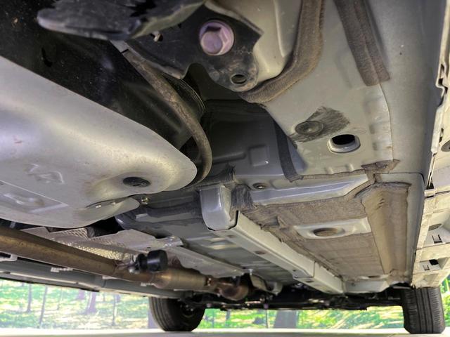 ヤリス Ｘ　４ＷＤ　ＳＤナビ　バックカメラ　寒冷地仕様　セーフティセンス　レーダークルーズ　禁煙車　クリアランスソナー　スマートキー　ＥＴＣ　オートライト　純正１４インチＡＷ　Ｂｌｕｅｔｏｏｔｈ再生　ＣＤ再生（23枚目）