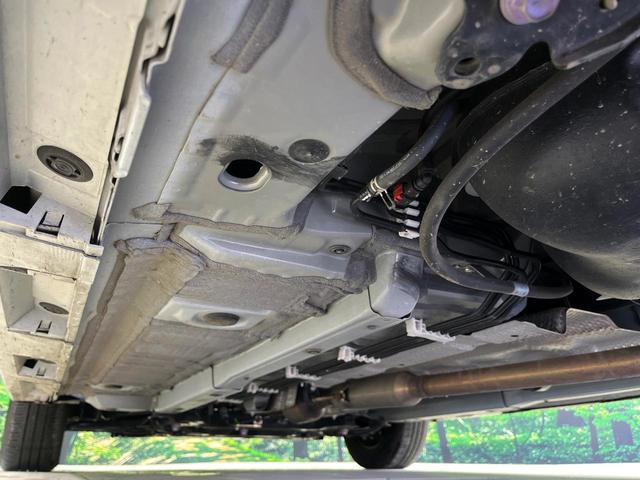 ヤリス Ｘ　４ＷＤ　ＳＤナビ　バックカメラ　寒冷地仕様　セーフティセンス　レーダークルーズ　禁煙車　クリアランスソナー　スマートキー　ＥＴＣ　オートライト　純正１４インチＡＷ　Ｂｌｕｅｔｏｏｔｈ再生　ＣＤ再生（24枚目）