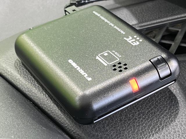 ヤリス Ｘ　４ＷＤ　ＳＤナビ　バックカメラ　寒冷地仕様　セーフティセンス　レーダークルーズ　禁煙車　クリアランスソナー　スマートキー　ＥＴＣ　オートライト　純正１４インチＡＷ　Ｂｌｕｅｔｏｏｔｈ再生　ＣＤ再生（32枚目）