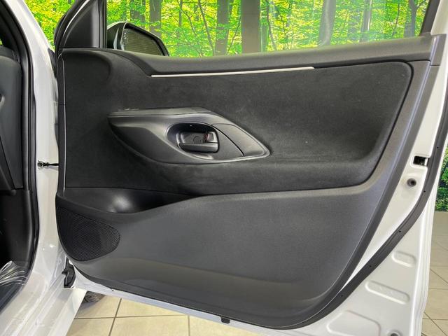 ヤリス Ｘ　４ＷＤ　ＳＤナビ　バックカメラ　寒冷地仕様　セーフティセンス　レーダークルーズ　禁煙車　クリアランスソナー　スマートキー　ＥＴＣ　オートライト　純正１４インチＡＷ　Ｂｌｕｅｔｏｏｔｈ再生　ＣＤ再生（50枚目）