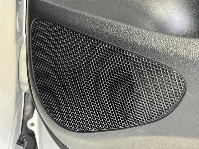 ヤリス Ｘ　４ＷＤ　ＳＤナビ　バックカメラ　寒冷地仕様　セーフティセンス　レーダークルーズ　禁煙車　クリアランスソナー　スマートキー　ＥＴＣ　オートライト　純正１４インチＡＷ　Ｂｌｕｅｔｏｏｔｈ再生　ＣＤ再生（51枚目）