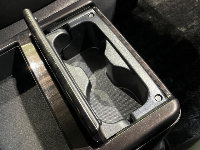 エルグランド 250ハイウェイスターS 4WD 両側電動スライド サイバーナビ フリップダウン バックカメラ インテリジェントエマージェンシーブレーキ 禁煙車 ハーフレザーシート クリアランスソナー スマートキー LEDヘッド ETC(50枚目)