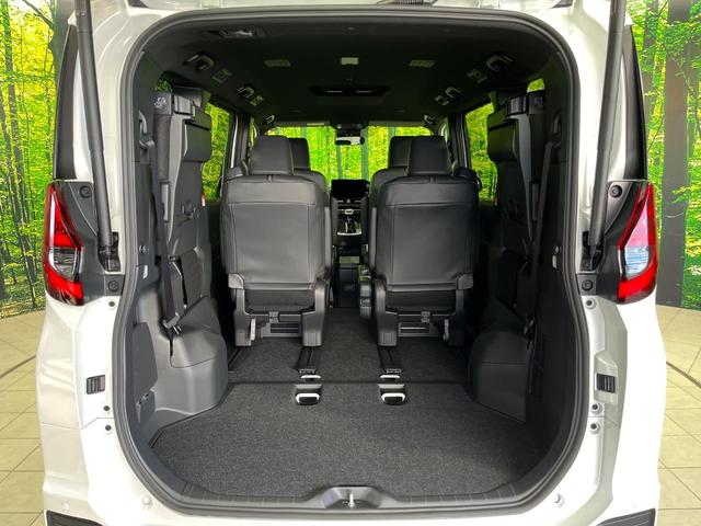 ノア Ｓ－Ｚ　登録済未使用車　両側電動スライド　純正１０．５型ディスプレイ　全周囲カメラ　トヨタチームメイト　セーフティセンス　レーダークルーズ　パワーバックドア　ハーフレザーシート　前席中列シートヒーター　ＥＴＣ（11枚目）