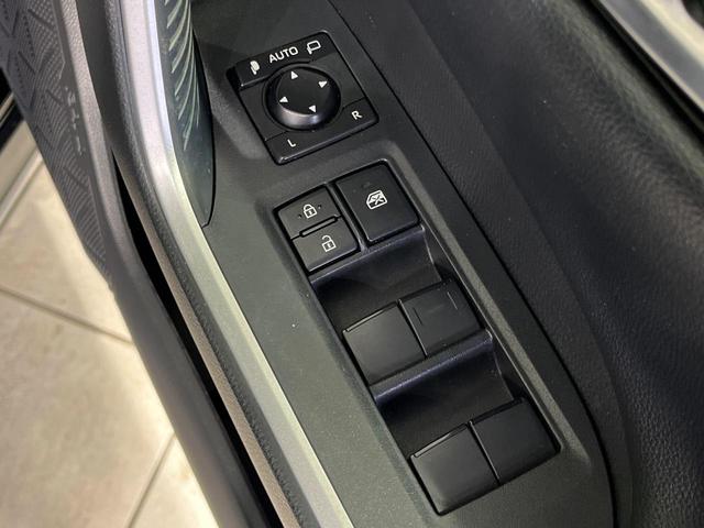 RAV4 アドベンチャー 4WD 9型ディスプレイオーディオ バックカメラ セーフティセンス レーダークルーズ 合皮シート パワーシート ドラレコ コーナーセンサー スマートキー LEDヘッド ETC オートマチックハイビーム(44枚目)