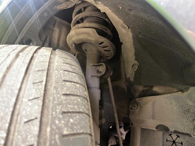 フィット ｅ：ＨＥＶホーム　２０周年特別仕様車　カーサ　４ＷＤ　純正９型ＳＤナビ　バックカメラ　寒冷地仕様　ホンダセンシング　アダプティブクルーズ　禁煙車　ドラレコ　コーナーセンサー　スマートキー　ＬＥＤヘッド　ビルトインＥＴＣ　オートハイビーム（20枚目）