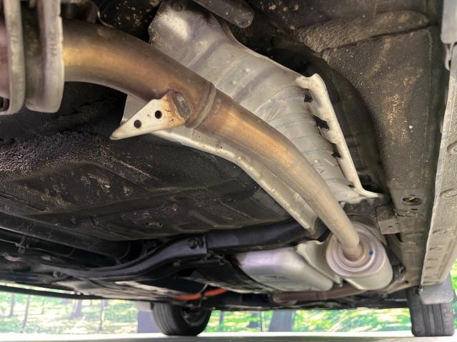 フィット ｅ：ＨＥＶホーム　２０周年特別仕様車　カーサ　４ＷＤ　純正９型ＳＤナビ　バックカメラ　寒冷地仕様　ホンダセンシング　アダプティブクルーズ　禁煙車　ドラレコ　コーナーセンサー　スマートキー　ＬＥＤヘッド　ビルトインＥＴＣ　オートハイビーム（23枚目）