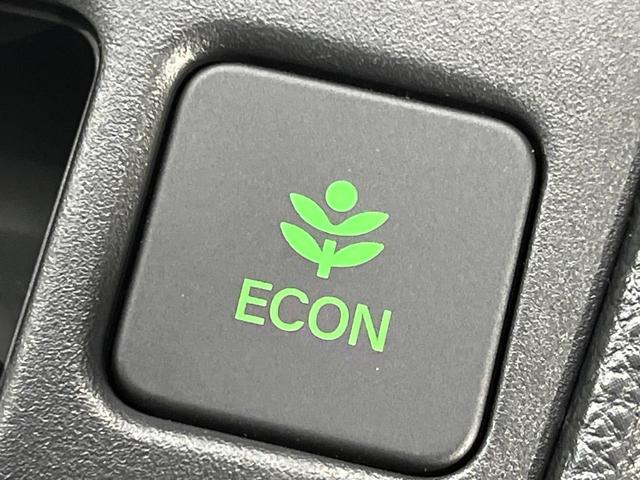 フィット ｅ：ＨＥＶホーム　２０周年特別仕様車　カーサ　４ＷＤ　純正９型ＳＤナビ　バックカメラ　寒冷地仕様　ホンダセンシング　アダプティブクルーズ　禁煙車　ドラレコ　コーナーセンサー　スマートキー　ＬＥＤヘッド　ビルトインＥＴＣ　オートハイビーム（25枚目）