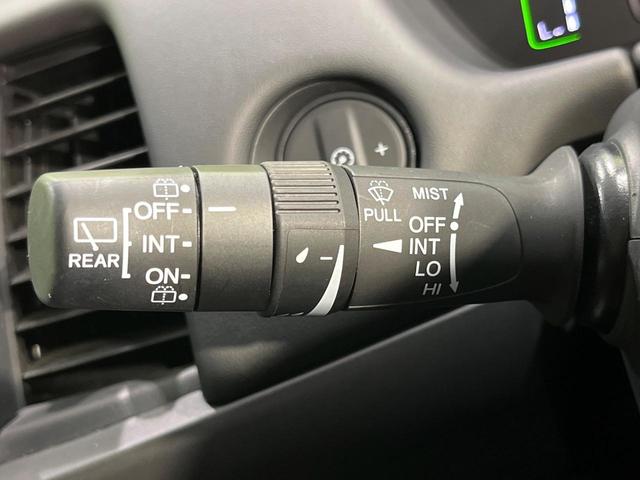 フィット ｅ：ＨＥＶホーム　２０周年特別仕様車　カーサ　４ＷＤ　純正９型ＳＤナビ　バックカメラ　寒冷地仕様　ホンダセンシング　アダプティブクルーズ　禁煙車　ドラレコ　コーナーセンサー　スマートキー　ＬＥＤヘッド　ビルトインＥＴＣ　オートハイビーム（38枚目）