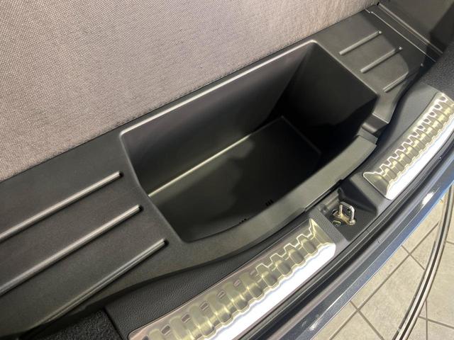 フィット ｅ：ＨＥＶホーム　２０周年特別仕様車　カーサ　４ＷＤ　純正９型ＳＤナビ　バックカメラ　寒冷地仕様　ホンダセンシング　アダプティブクルーズ　禁煙車　ドラレコ　コーナーセンサー　スマートキー　ＬＥＤヘッド　ビルトインＥＴＣ　オートハイビーム（46枚目）