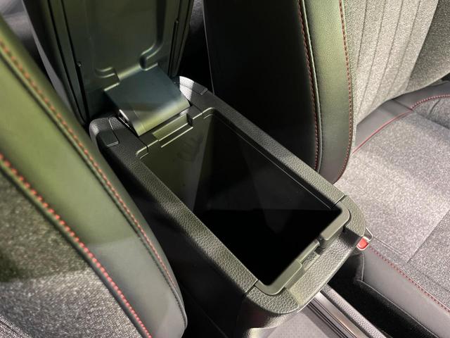 フィット ｅ：ＨＥＶホーム　２０周年特別仕様車　カーサ　４ＷＤ　純正９型ＳＤナビ　バックカメラ　寒冷地仕様　ホンダセンシング　アダプティブクルーズ　禁煙車　ドラレコ　コーナーセンサー　スマートキー　ＬＥＤヘッド　ビルトインＥＴＣ　オートハイビーム（49枚目）