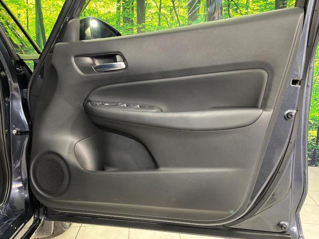 フィット ｅ：ＨＥＶホーム　２０周年特別仕様車　カーサ　４ＷＤ　純正９型ＳＤナビ　バックカメラ　寒冷地仕様　ホンダセンシング　アダプティブクルーズ　禁煙車　ドラレコ　コーナーセンサー　スマートキー　ＬＥＤヘッド　ビルトインＥＴＣ　オートハイビーム（53枚目）