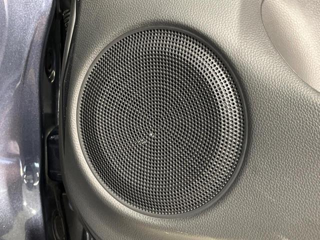 フィット ｅ：ＨＥＶホーム　２０周年特別仕様車　カーサ　４ＷＤ　純正９型ＳＤナビ　バックカメラ　寒冷地仕様　ホンダセンシング　アダプティブクルーズ　禁煙車　ドラレコ　コーナーセンサー　スマートキー　ＬＥＤヘッド　ビルトインＥＴＣ　オートハイビーム（54枚目）