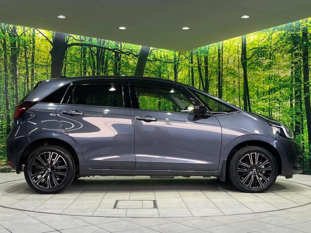 フィット ｅ：ＨＥＶホーム　２０周年特別仕様車　カーサ　４ＷＤ　純正９型ＳＤナビ　バックカメラ　寒冷地仕様　ホンダセンシング　アダプティブクルーズ　禁煙車　ドラレコ　コーナーセンサー　スマートキー　ＬＥＤヘッド　ビルトインＥＴＣ　オートハイビーム（58枚目）