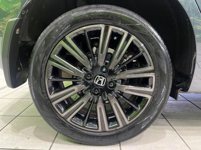 フィット ｅ：ＨＥＶホーム　２０周年特別仕様車　カーサ　４ＷＤ　純正９型ＳＤナビ　バックカメラ　寒冷地仕様　ホンダセンシング　アダプティブクルーズ　禁煙車　ドラレコ　コーナーセンサー　スマートキー　ＬＥＤヘッド　ビルトインＥＴＣ　オートハイビーム（60枚目）