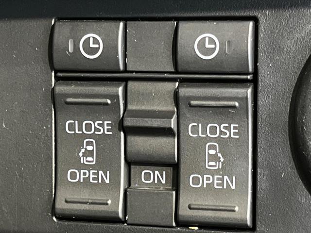 ルーミー カスタムG 4WD 両側電動スライドドア 純正9型SDナビ 全周囲カメラ 寒冷地仕様 スマートアシスト レーダークルーズ エンスタ 禁煙車 ドラレコ コーナーセンサー スマートキー LEDヘッド ETC2.0(3枚目)