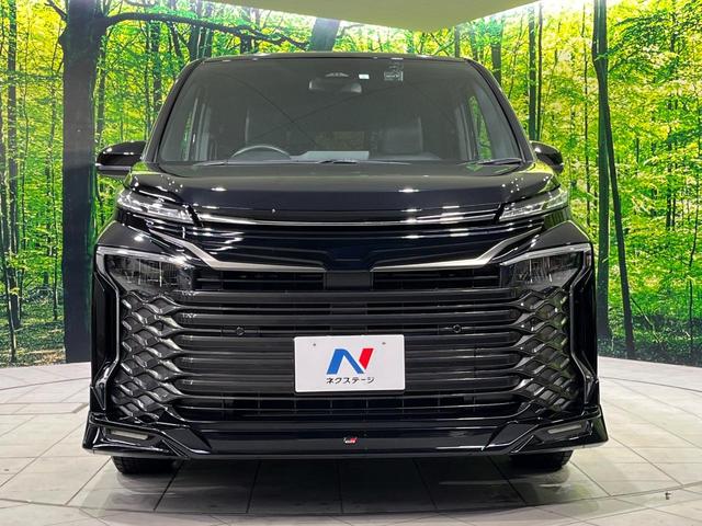 ヴォクシー Ｓ－Ｚ　４ＷＤ　ＧＲエアロ　両側電動ドア　純正１０インチナビ　バックカメラ　セーフティセンス　レーダークルーズ　禁煙車　ハーフレザーシート　ドラレコ　コーナーセンサー　スマートキー　ＬＥＤヘッド　ＥＴＣ２．０（15枚目）