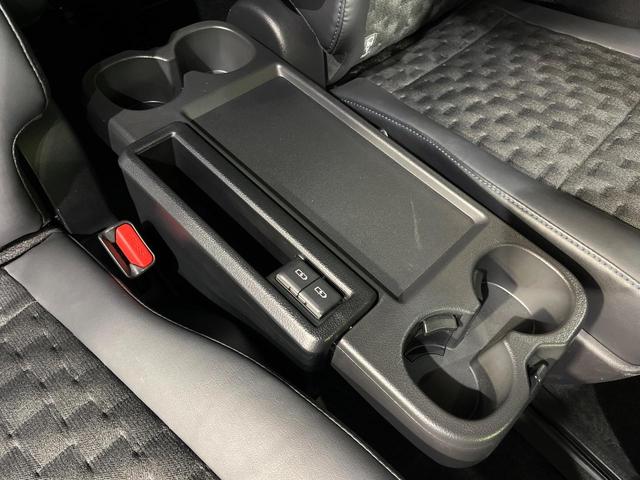 ヴォクシー Ｓ－Ｚ　４ＷＤ　ＧＲエアロ　両側電動ドア　純正１０インチナビ　バックカメラ　セーフティセンス　レーダークルーズ　禁煙車　ハーフレザーシート　ドラレコ　コーナーセンサー　スマートキー　ＬＥＤヘッド　ＥＴＣ２．０（64枚目）