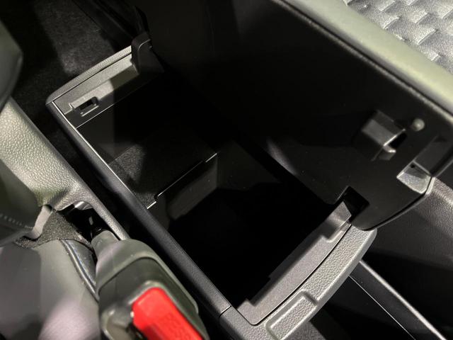 ヴォクシー Ｓ－Ｚ　４ＷＤ　ＧＲエアロ　両側電動ドア　純正１０インチナビ　バックカメラ　セーフティセンス　レーダークルーズ　禁煙車　ハーフレザーシート　ドラレコ　コーナーセンサー　スマートキー　ＬＥＤヘッド　ＥＴＣ２．０（66枚目）