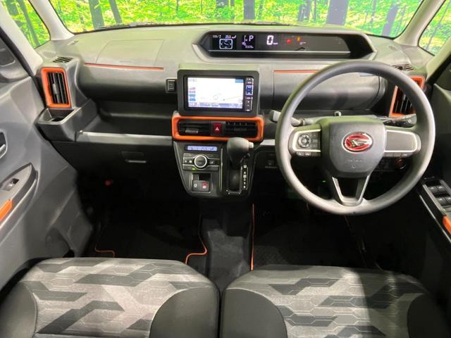 タント ファンクロス　４ＷＤ　両側電動ドア　純正ナビ　バックカメラ　スマートアシスト　禁煙車　ドラレコ　コーナーセンサー　スマートキー　ＬＥＤヘッド　オートハイビーム　オートライト　オートエアコン　純正１４インチアルミ（2枚目）