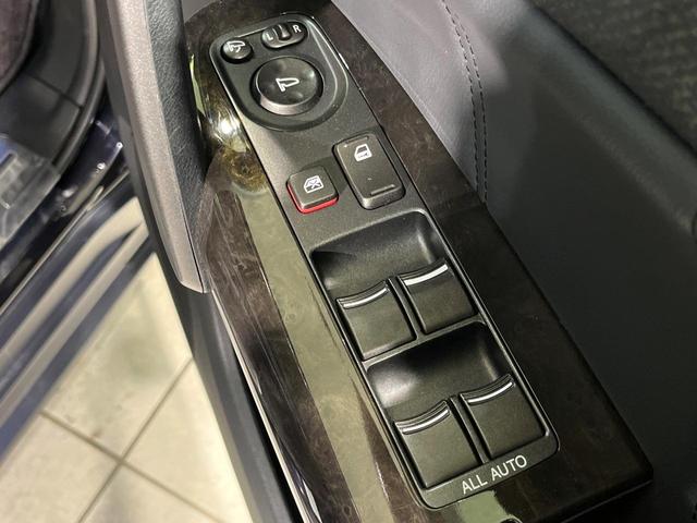 エリシオンプレステージ S HDDナビスペシャルパッケージ 両側電動スライド 純正HDDナビ バックカメラ 禁煙車 ハーフレザーシート ドラレコ コーナーセンサー スマートキー HIDヘッド オートライト オートエアコン 純正17インチAW CD/DVD再生(46枚目)