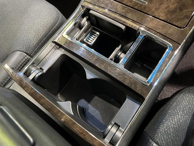 エリシオンプレステージ S HDDナビスペシャルパッケージ 両側電動スライド 純正HDDナビ バックカメラ 禁煙車 ハーフレザーシート ドラレコ コーナーセンサー スマートキー HIDヘッド オートライト オートエアコン 純正17インチAW CD/DVD再生(56枚目)