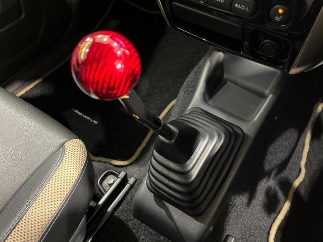 【フロア５速ＭＴ】走りの５速ＭＴ！！スポーティーな走行をお楽しみいただけます♪