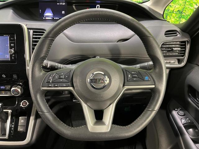 【純正革巻きステアリング】上質な革を使用することで、手にしっかり馴染みとても運転しやすいハンドルです♪