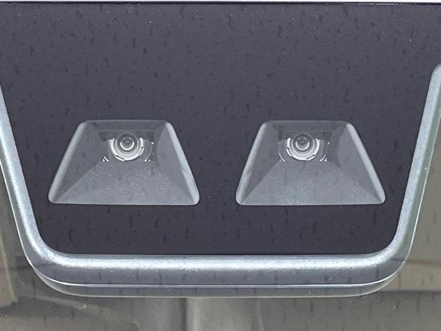 【スマートアシスト３】走行中に前方の車両等を認識し、衝突しそうな時は警報とブレーキで衝突回避と被害軽減をアシスト。より安全にドライブをお楽しみいただけます。