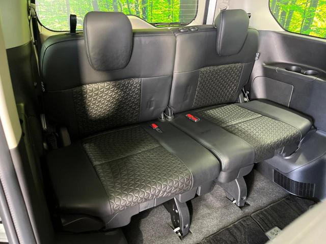 ３列目シートはもちろん状態良好☆大人でもゆったりと座って頂けますので、大人数でのお出かけもラクラクです♪ご家族で、気の知れた仲間で、ドライブに行くのが楽しみですね♪
