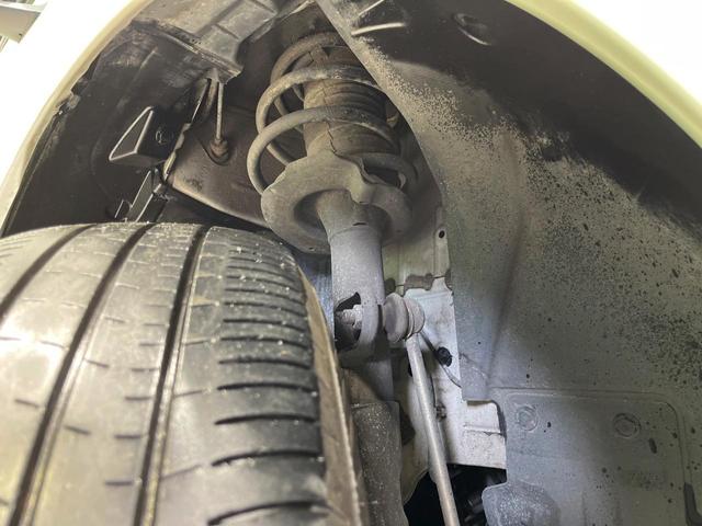 お車を安心してお乗りいただく為には、足回りの定期点検が欠かせません。サービスサポート（有償保証）では無料点検もご提供しており、安心のカーライフをお過ごしいただけるサポート体制が整っています。