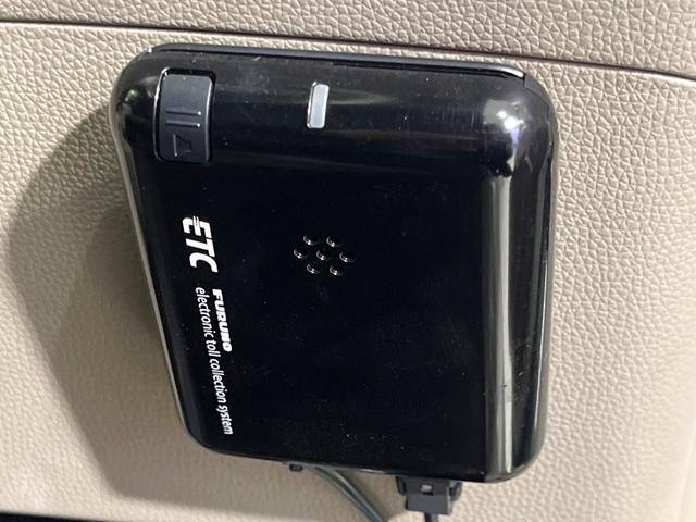 【ＥＴＣ】高速道路の料金所をストレスなく通過！話題のスポットやサービスエリアに多い「スマートＩＣ」利用時は必須のアイテムです。当店でセットアップを実施、ご納車当日からすぐにご利用いただけます！