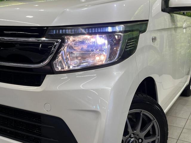 【ＨＩＤヘッドライト】非常に明るく前方を照らしてくれるので、悪天候や夜間の走行時も視界良好で安心してお乗りいただけます。