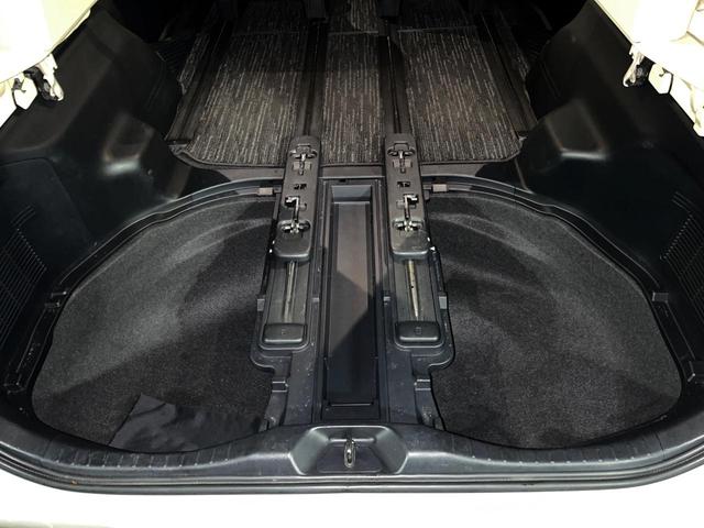 ヴェルファイアハイブリッド V 4WD 両側電動スライドドア 純正9型SDナビ フリップダウン バックカメラ 禁煙車 前席パワーシート クリアランスソナー スマートキー LEDヘッド ビルトインETC クルーズコントロール(41枚目)