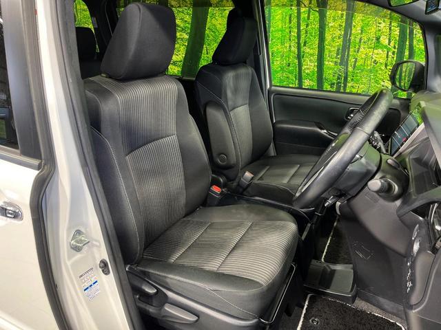 ヴォクシー ＺＳ　煌ＩＩ　４ＷＤ　両側電動スライドドア　純正１０型ＳＤナビ　フリップダウンモニター　バックカメラ　寒冷地仕様　セーフティセンスＣ　禁煙車　ドラレコ　コーナーセンサー　スマートキー　ＬＥＤヘッド　ＥＴＣ（8枚目）