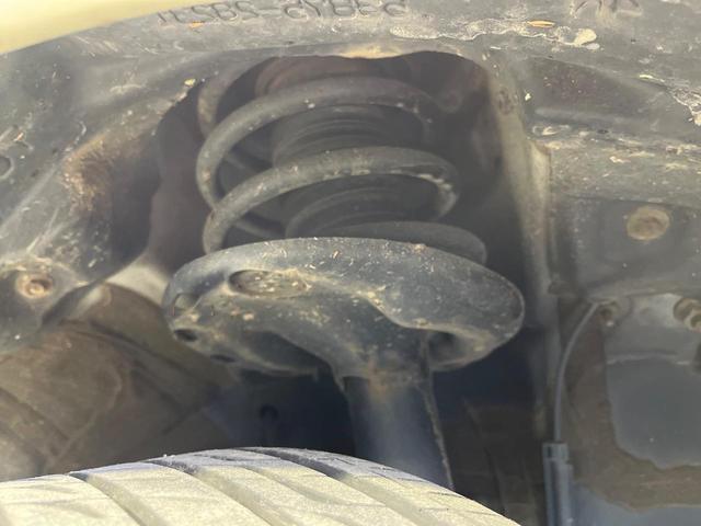 ヴォクシー ＺＳ　煌ＩＩ　４ＷＤ　両側電動スライドドア　純正１０型ＳＤナビ　フリップダウンモニター　バックカメラ　寒冷地仕様　セーフティセンスＣ　禁煙車　ドラレコ　コーナーセンサー　スマートキー　ＬＥＤヘッド　ＥＴＣ（22枚目）