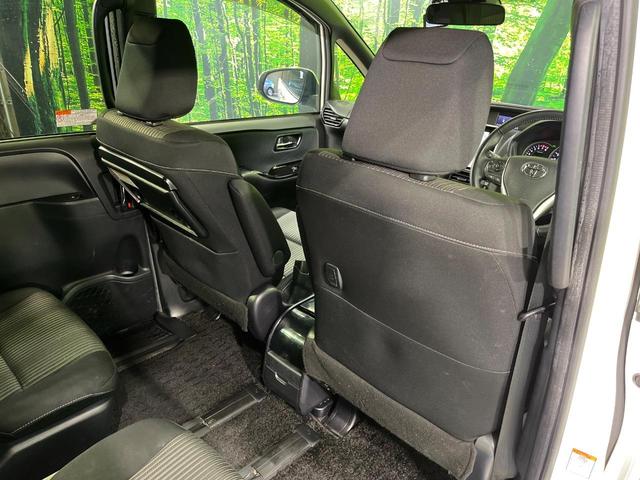ヴォクシー ＺＳ　煌ＩＩ　４ＷＤ　両側電動スライドドア　純正１０型ＳＤナビ　フリップダウンモニター　バックカメラ　寒冷地仕様　セーフティセンスＣ　禁煙車　ドラレコ　コーナーセンサー　スマートキー　ＬＥＤヘッド　ＥＴＣ（54枚目）