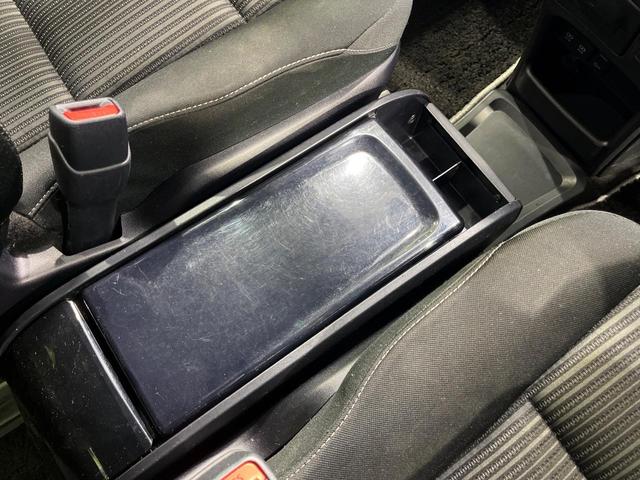 ヴォクシー ＺＳ　煌ＩＩ　４ＷＤ　両側電動スライドドア　純正１０型ＳＤナビ　フリップダウンモニター　バックカメラ　寒冷地仕様　セーフティセンスＣ　禁煙車　ドラレコ　コーナーセンサー　スマートキー　ＬＥＤヘッド　ＥＴＣ（60枚目）