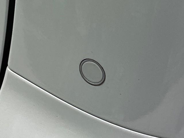 ヴォクシー ＺＳ　煌ＩＩ　４ＷＤ　両側電動スライドドア　純正１０型ＳＤナビ　フリップダウンモニター　バックカメラ　寒冷地仕様　セーフティセンスＣ　禁煙車　ドラレコ　コーナーセンサー　スマートキー　ＬＥＤヘッド　ＥＴＣ（67枚目）