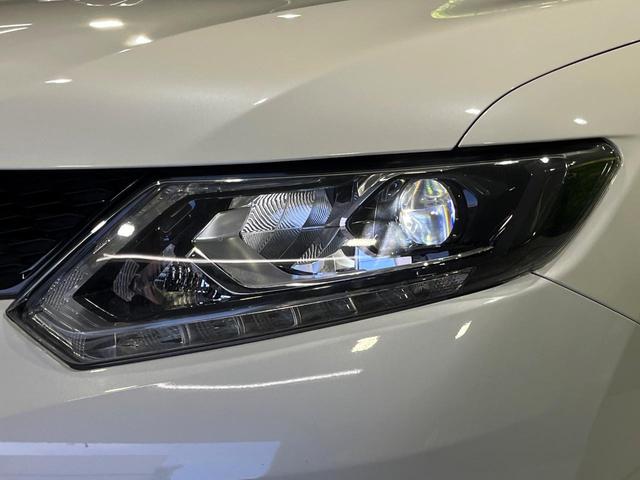 エクストレイル ２０Ｘ　ハイブリッド　エマージェンシーブレーキＰ　４ＷＤ　純正ＳＤナビ　全周囲カメラ　エマージェンシーブレーキ　禁煙車　防水シート　シートヒーター　コーナーセンサー　スマートキー　ＬＥＤヘッド　ＥＴＣ　クルーズコントロール　車線逸脱警報　オートライト（12枚目）