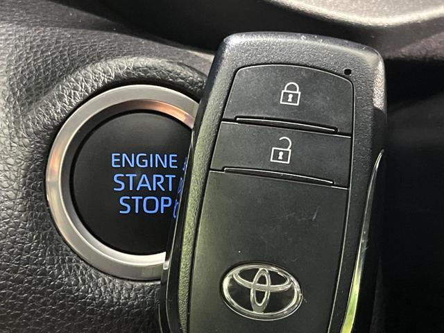 ヤリスクロス Ｘ　４ＷＤ　ディスプレイオーディオ　バックカメラ　セーフティセンス　レーダークルーズ　禁煙車　クリアランスソナー　スマートキー　オートハイビーム　車線逸脱警報　誤発進抑制機能　Ｂｌｕｅｔｏｏｔｈ再生（7枚目）