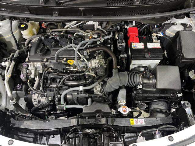 ヤリスクロス Ｘ　４ＷＤ　ディスプレイオーディオ　バックカメラ　セーフティセンス　レーダークルーズ　禁煙車　クリアランスソナー　スマートキー　オートハイビーム　車線逸脱警報　誤発進抑制機能　Ｂｌｕｅｔｏｏｔｈ再生（18枚目）