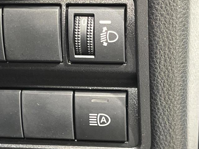 ヤリスクロス Ｘ　４ＷＤ　ディスプレイオーディオ　バックカメラ　セーフティセンス　レーダークルーズ　禁煙車　クリアランスソナー　スマートキー　オートハイビーム　車線逸脱警報　誤発進抑制機能　Ｂｌｕｅｔｏｏｔｈ再生（35枚目）