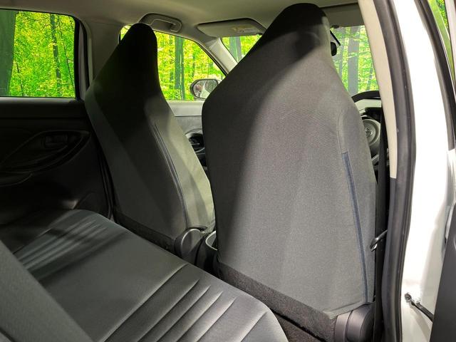 ヤリスクロス Ｘ　４ＷＤ　ディスプレイオーディオ　バックカメラ　セーフティセンス　レーダークルーズ　禁煙車　クリアランスソナー　スマートキー　オートハイビーム　車線逸脱警報　誤発進抑制機能　Ｂｌｕｅｔｏｏｔｈ再生（41枚目）