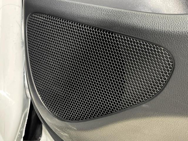 ヤリスクロス Ｘ　４ＷＤ　ディスプレイオーディオ　バックカメラ　セーフティセンス　レーダークルーズ　禁煙車　クリアランスソナー　スマートキー　オートハイビーム　車線逸脱警報　誤発進抑制機能　Ｂｌｕｅｔｏｏｔｈ再生（50枚目）