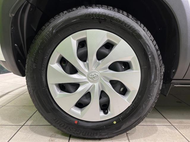 ヤリスクロス Ｘ　４ＷＤ　ディスプレイオーディオ　バックカメラ　セーフティセンス　レーダークルーズ　禁煙車　クリアランスソナー　スマートキー　オートハイビーム　車線逸脱警報　誤発進抑制機能　Ｂｌｕｅｔｏｏｔｈ再生（55枚目）