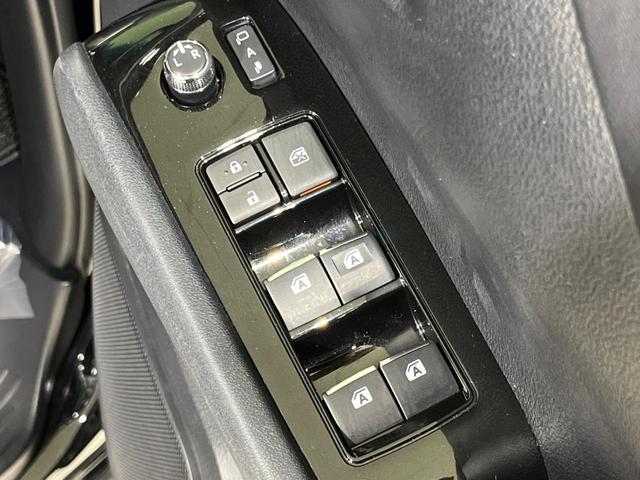 ヴェルファイアハイブリッド Ｚ　ゴールデンアイズ　４ＷＤ　両側電動スライドドア　純正９型ディスプレイオーディオ　バックカメラ　ＡＣ１００Ｖ電源　セーフティセンス　レーダークルーズ　禁煙車　パワーバックドア　ハーフレザーシート　ドラレコ　スマートキー（48枚目）