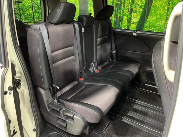 セレナ ハイウェイスター　プロパイロットエディション　４ＷＤ　両側電動スライドドア　純正９型ＳＤナビ　フリップダウン　バックカメラ　ナビ取付ＰＫＧ　インテリジェントエマージェンシーブレーキ　プロパイロット　禁煙車　前席シートヒーター　ドラレコ　ＥＴＣ（9枚目）