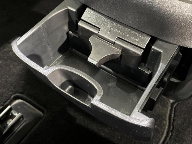 セレナ ハイウェイスター　プロパイロットエディション　４ＷＤ　両側電動スライドドア　純正９型ＳＤナビ　フリップダウン　バックカメラ　ナビ取付ＰＫＧ　インテリジェントエマージェンシーブレーキ　プロパイロット　禁煙車　前席シートヒーター　ドラレコ　ＥＴＣ（58枚目）